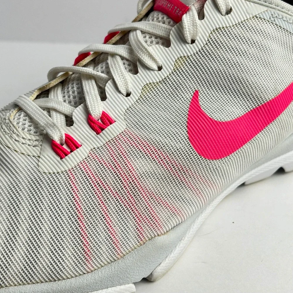 Nike or tr